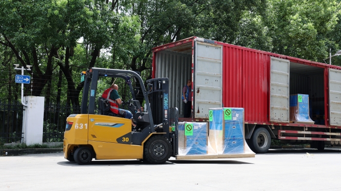 三亿体育新能源叉车：构筑机场物流全场景高效搬运体系