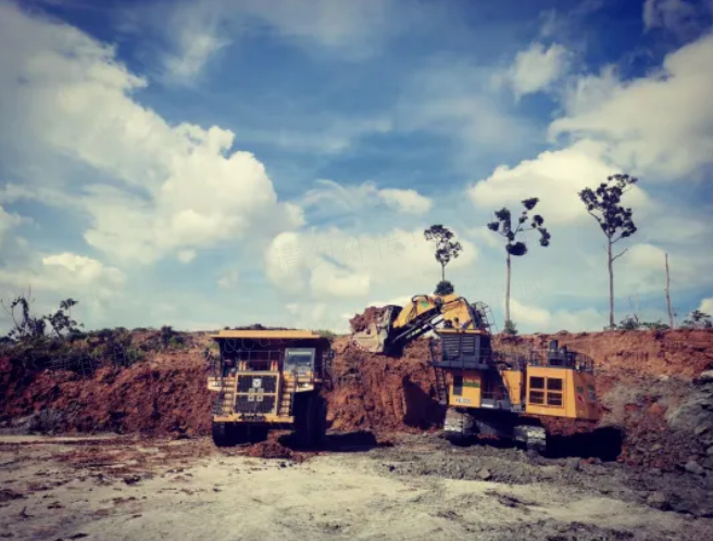 1+1>2，三亿体育“挖运”矿山组合擎动印尼煤矿作业效率